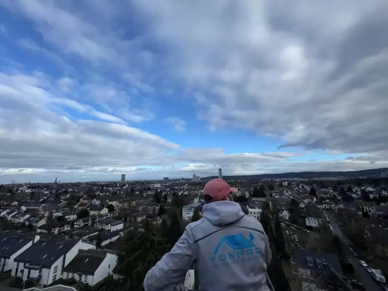Dacharbeiten: Projektfoto 2 von VONPRO Dach & Solar