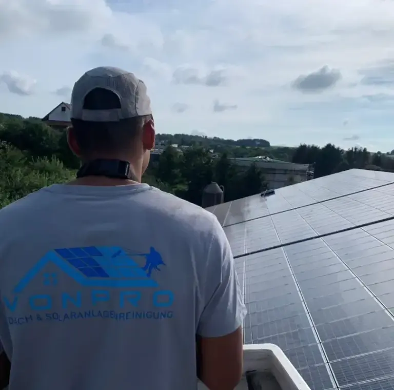 PV-Reinigung: Projektfoto 21 von VONPRO Dach & Solar
